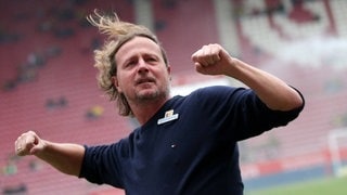 Mainz 05 - Coach Bo Henriksen on fire