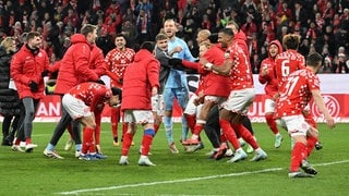 Mainz 05 feiert nach dem Heimsieg gegen Bayern München