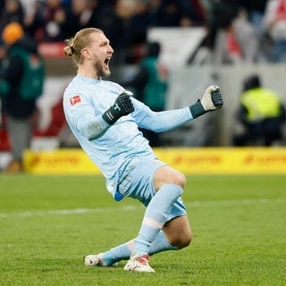 Mainz-Torhüter Robin Zentner nach dem Sieg gegen die Bayern