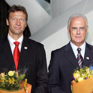 Guido Buchwald und Franz Beckenbauer wurden 1990 Weltmeister