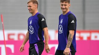 Joshua KIMMICH, Angelo STILLER. Deutsche Fussball Nationalmannschaft,Training in Herzogenaurach.