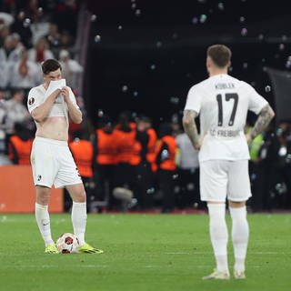 Enttäuschung beim SC Freiburg nach dem Ausscheiden in der Europa League.