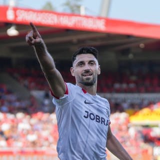 Spielmacher Vincenzo Grifo feiert seinen Doppelpack für den SC Freiburg beim 1. FC Heidenheim.