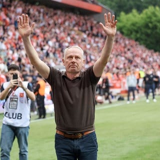 Christian Streich verabschiedet sich bei den Freiburg-Fans