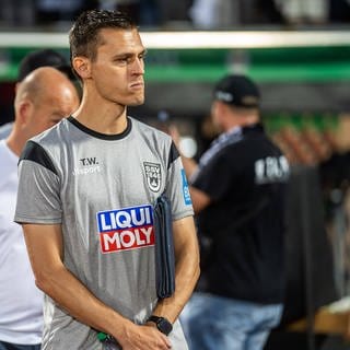 Thomas Woerle, Cheftrainer SSV Ulm 1846 im DFB-Pokal gegen den FC Bayern München.