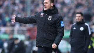 SSV Ulm Trainer Thomas Wörle an der Seitenleinie beim Spiel in Münster. Am Samstag geht es für die Mannschaft nach Kaiserslautern - zur Rückrunde gegen den FCK.