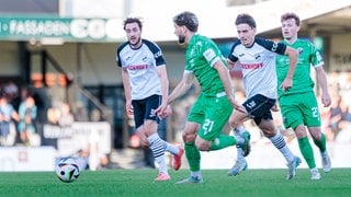 Spielszene zwischen Verl und Sandhausen (3. Liga)