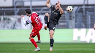 Szene aus dem Spiel zwischen Viktoria Köln und dem SV Sandhausen