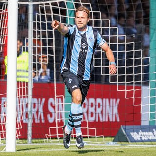 Felix Lohkemper mit dem Führungstreffer für den SV Waldhof Mannheim gegen den SC Verl.