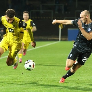 Borussia Dortmund II gegen Waldhof Mannheim 