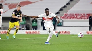 Serhou Guirassy schiesst Elfmeter gegen Dortmund