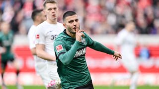 Deniz Undav jubelt über einen Treffer für den VfB Stuttgarr gegen den SC Freiburg. 
