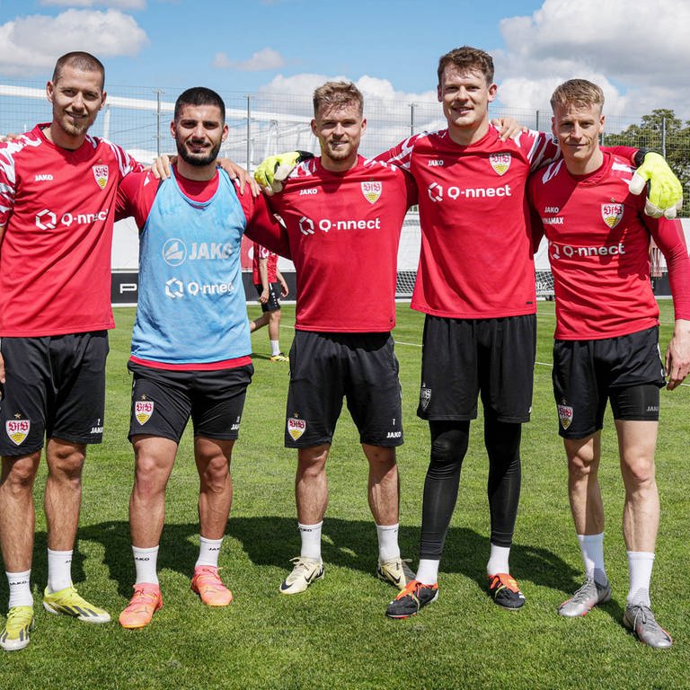 Die aktuellen Nationalspieler des VfB Stuttgart von links nach rechts: Waldemar Anton, Deniz Undav, Maximilian Mittelstädt, Alexander Nübel und Chris Führich.
