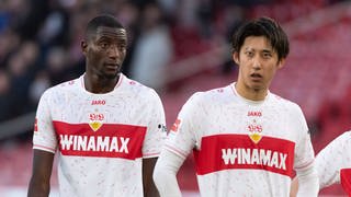 Hiroki Ito und Serhou Guirassy vom VfB Stuttgart