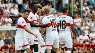 Der VfB Stuttgart gewinnt deutlich den ersten Test gegen Hollenbach
