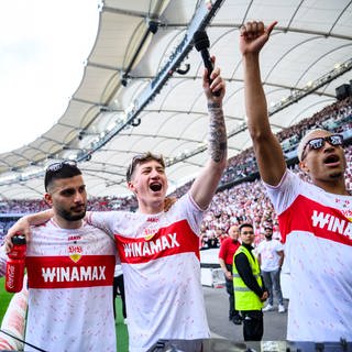 Deniz Undav, Angelo Stiller und Jamie Leweling vom VfB Stuttgart 