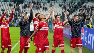 Der VfB Stuttgart bejubelt den Auswärtssieg bei Juventus Turin