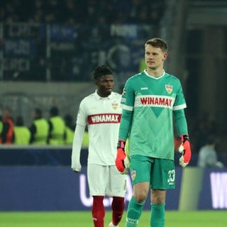 Enttäuschte Spieler des VfB Stuttgart nach dem 0:2 gegen Bergamo