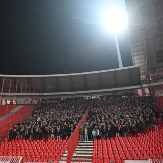 Leerer Gästeblock VfB - Belgrad