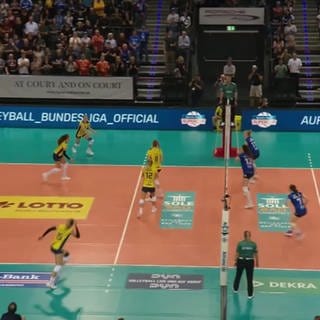 Stuttgarter Volleyballerinnen gewinnen Supercup.