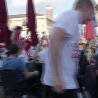 VfB-Fans singen in Turiner Innenstadt