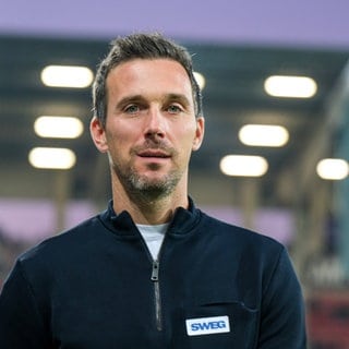 Christian Eichner (Trainer Karlsruher SC) vor dem Spiel gegen Offenbach