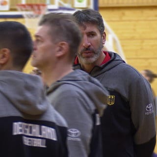 Deutsche Basketballer starten mit Coach Mumbrú