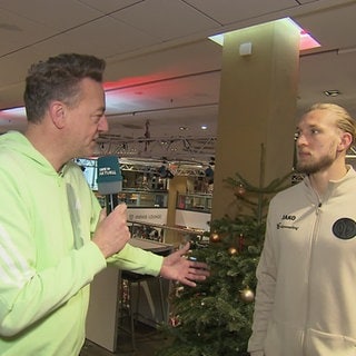 Mainz-Torhüter Robin Zentner nach dem Sieg gegen die Bayern