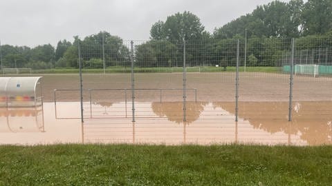 Sportplätze wie der der SG Schorndorf wurden von dem Hochwasser zerstört