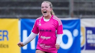 Faustballerin Denise Zeiher vom TSV Dennach