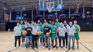 Die Höhner bei den Koblenzer Basketballern