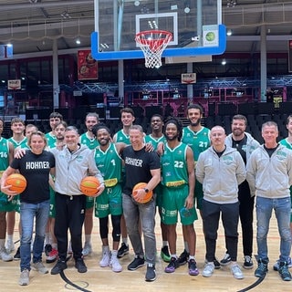 Die Höhner bei den Koblenzer Basketballern