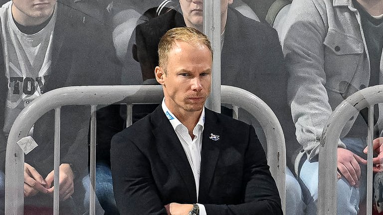 Trainer Johan Lundskog muss bei den Mannheimer Adlern gehen