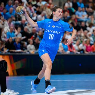 Inger Smits von der SG BBM Bietigheim im Viertelfinal-Spiel gegen Odense. 