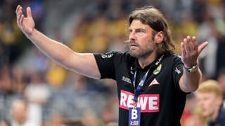 Die Verantwortlichen der Rhein-Neckar Löwen nehmen Trainer Sebastian Hinze nach der verkorksten Saison in die Pflicht. 