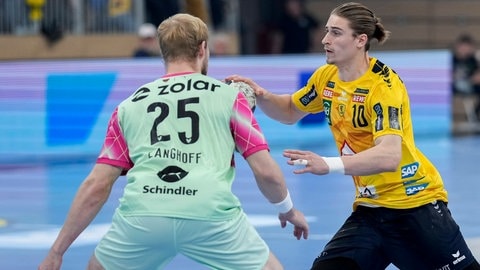 Juri Knorr von den Rhein-Neckar Löwen im DHB-Pokal Achtelfinale gegen die Füchse Berlin. 