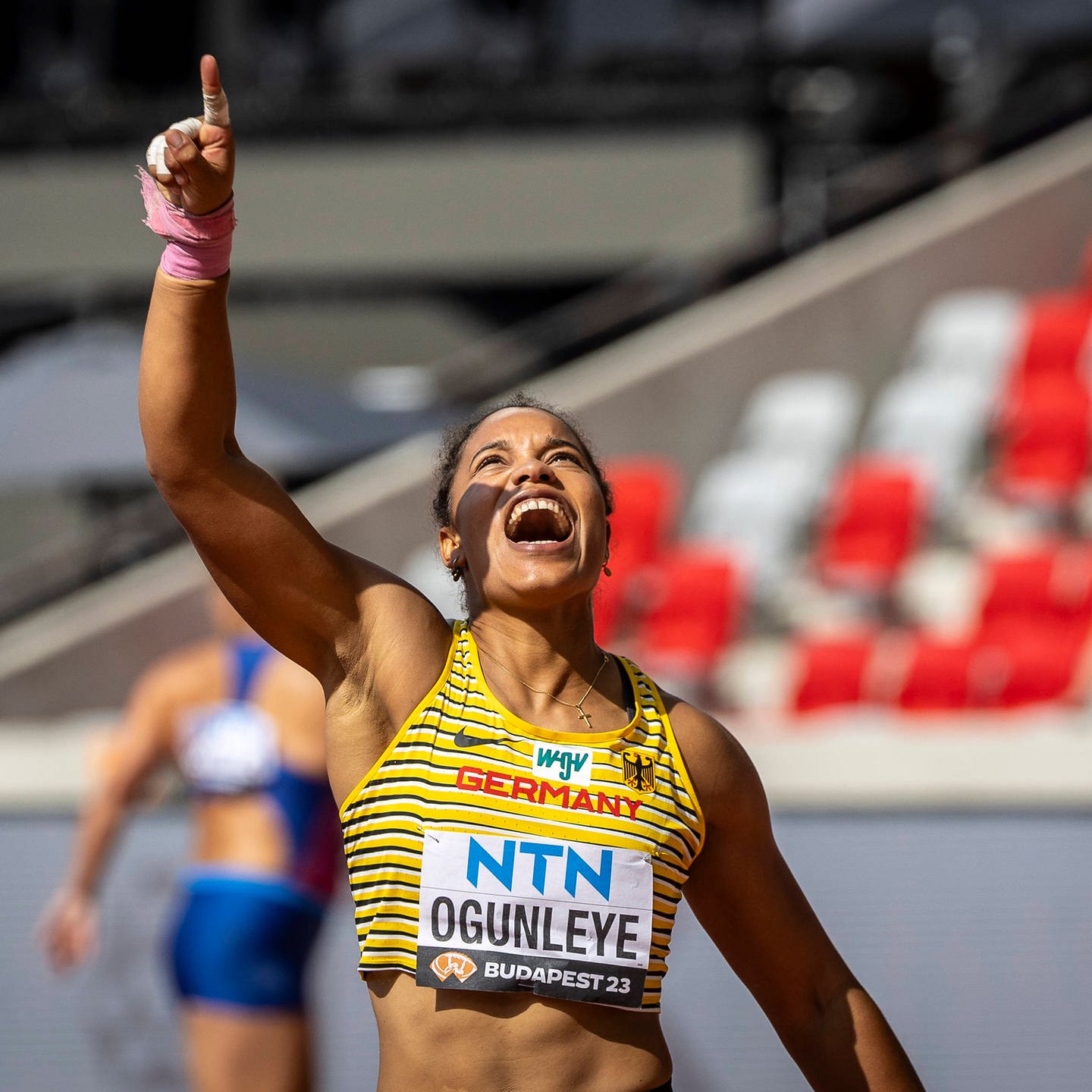 The Woman Who Won The Shot Put Gold Has Visible Abs. - LetsRun.com