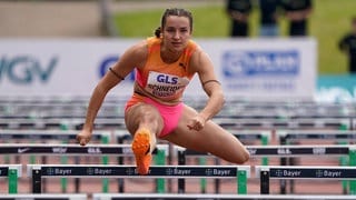 Hürdensprinterin Rosina Schneider beim Leichtathletik-Turnier in Leverkusen.