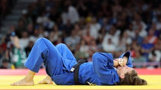 Fahnenträgerin und Judoka Anna-Maria Wagner (GER) hat das kleine Finale in der Klasse bis 78 Kilogramm beim Judo gegen die Chinesin Ma Zhenzhao verloren und verpasst die Bronze-Medaille.