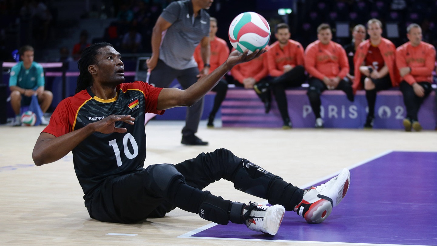 Sitzvolleyballer Francis Tonleu bei den Paralympics 2024