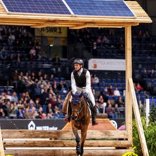 Reiter Michael Jung beim Indoor Derby in Stuttgart