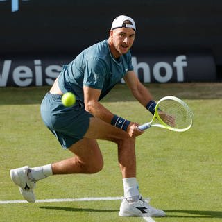 Jan-Lennard Struff bei den Boss Open