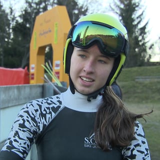 Nachwuchs-Skispringerin Anna Deufel.