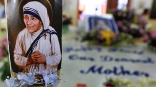 Gebete zum Todestag von Mutter Teresa in Kalkutta