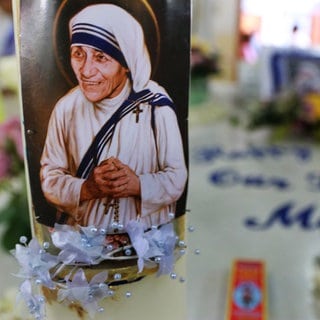 Gebete zum Todestag von Mutter Teresa in Kalkutta