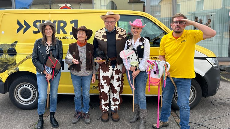 Das HITmach-Duell macht 2024 Station in Hüttlingen. Dort ist die Aufgabe: Erscheint als Cowboy oder Cowgirl.