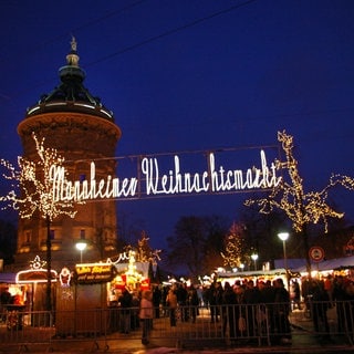 Weihnachtsmarkt am Mannheimer Wasserturm