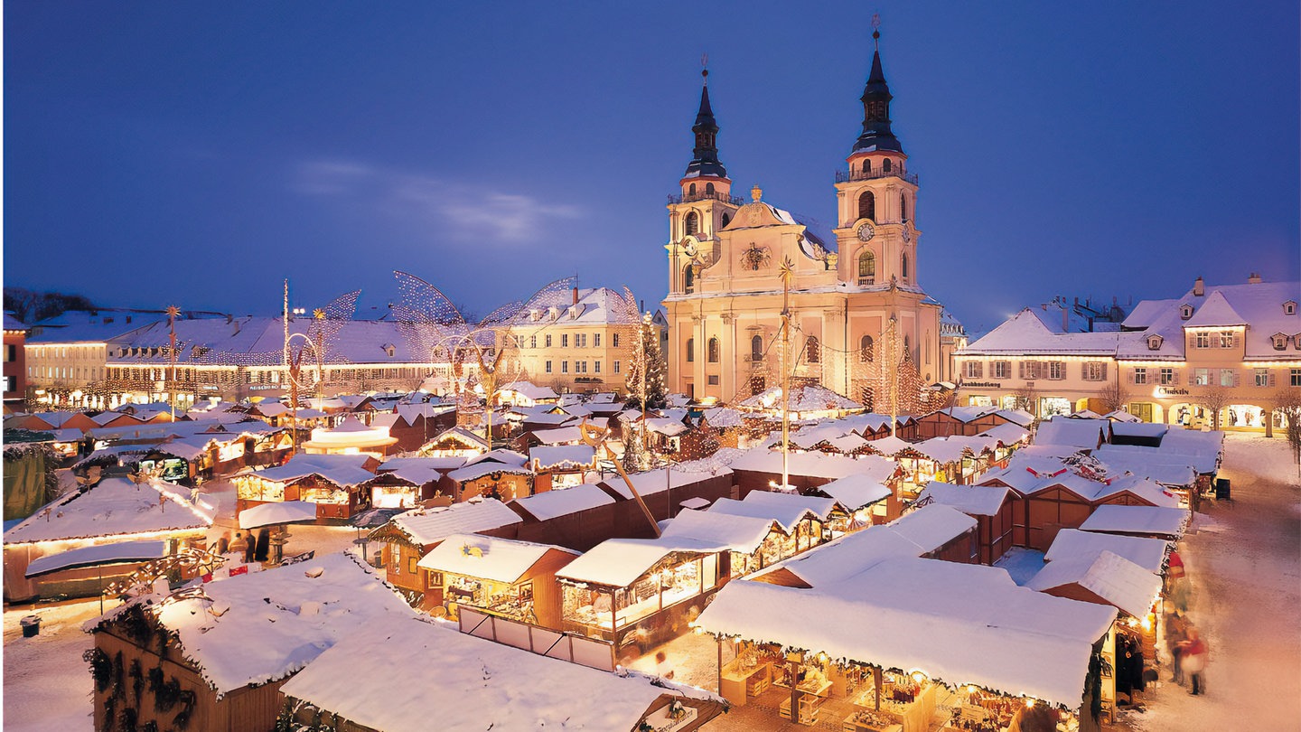 Weihnachtsmarkt Ludwigsburg - Bei SWR1 geben wir euch Tipps, wo es die schönsten Weihnachtsmärkte in Baden-Württemberg gibt. Öffnungszeiten, Besonderheiten, Adressen - alles erfahrt ihr in unserer Übersicht.