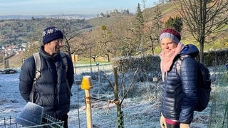 Carina Hieronymi und Valentin Klaus von den Uhlbacher Allmenden. Sie bauen gemeinschaftlich Obst und Gemüse an.