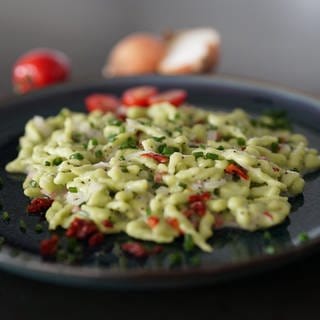 SWR1 Pfännle: Rezept grüne Spätzle mit Petersilie